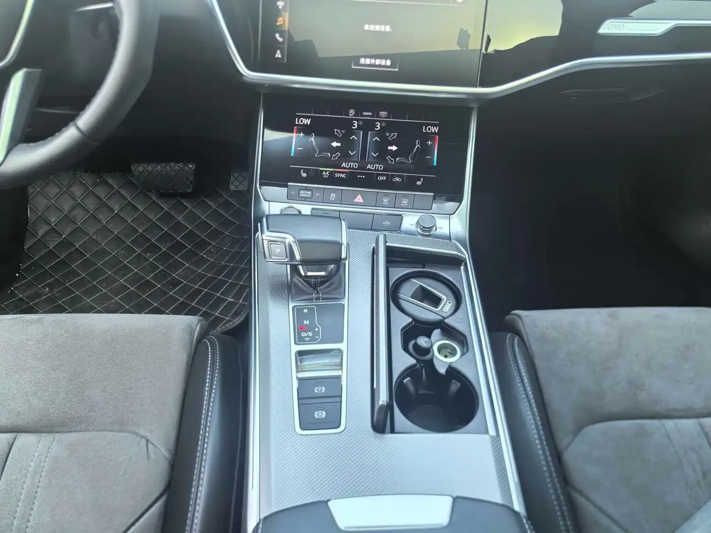 Audi A6L 2021 45 TFSI Exclusive Sport фото 10
