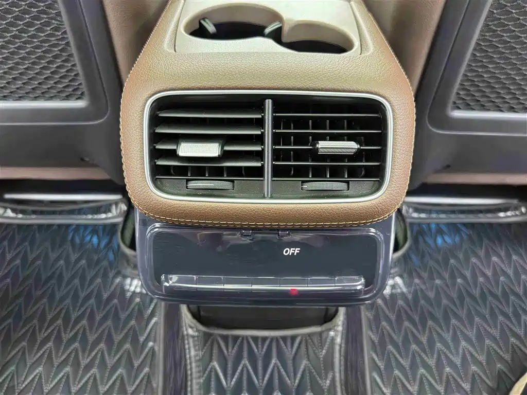 Mercedes-Benz GLE 2024 GLE 450 4MATIC Fashion фото 11