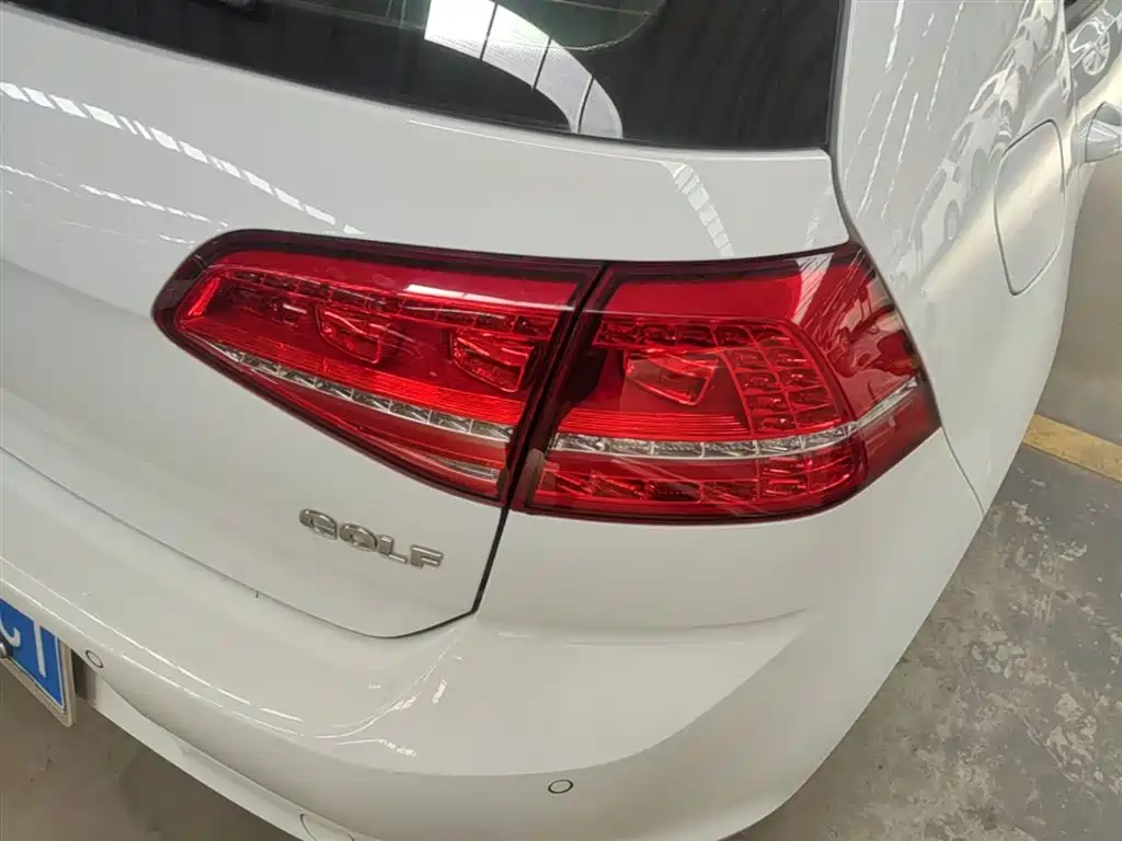 Volkswagen Golf 2016 1.6L Manual Fashion фото 8