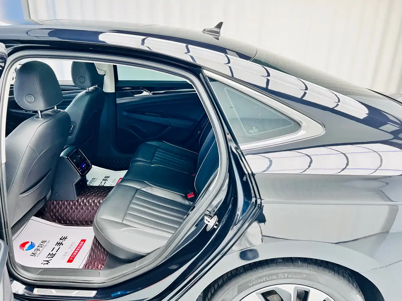 Volkswagen Passat 2023 Facelift 330TSI Starlight Elite Edition фото 23