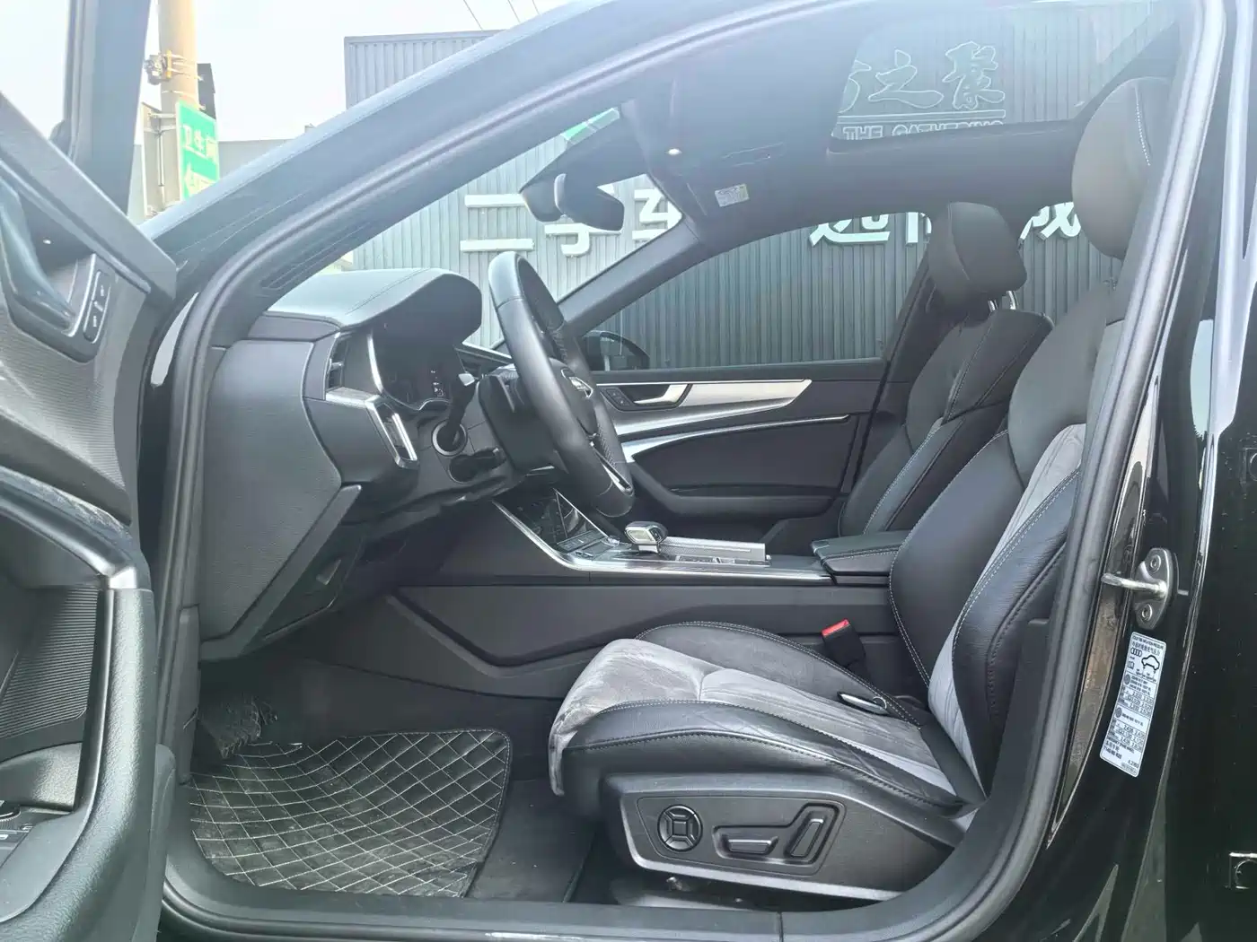 Audi A6L 2021 45 TFSI Exclusive Sport фото 9