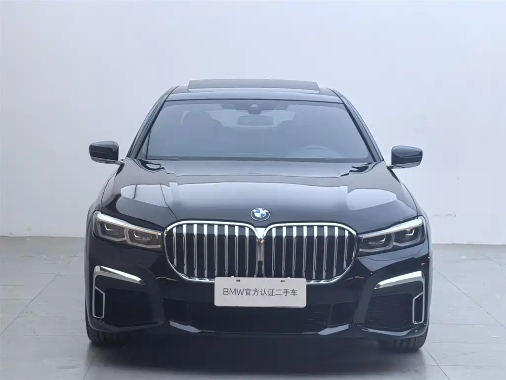 BMW 7 Series 2019 Facelift 740Li Exclusive M Sport Package фото 2