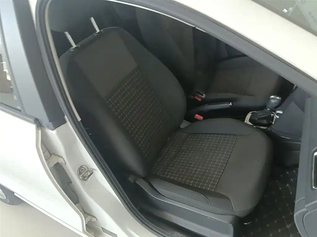 Volkswagen Polo 2018 1.5L Auto Comfort фото 25