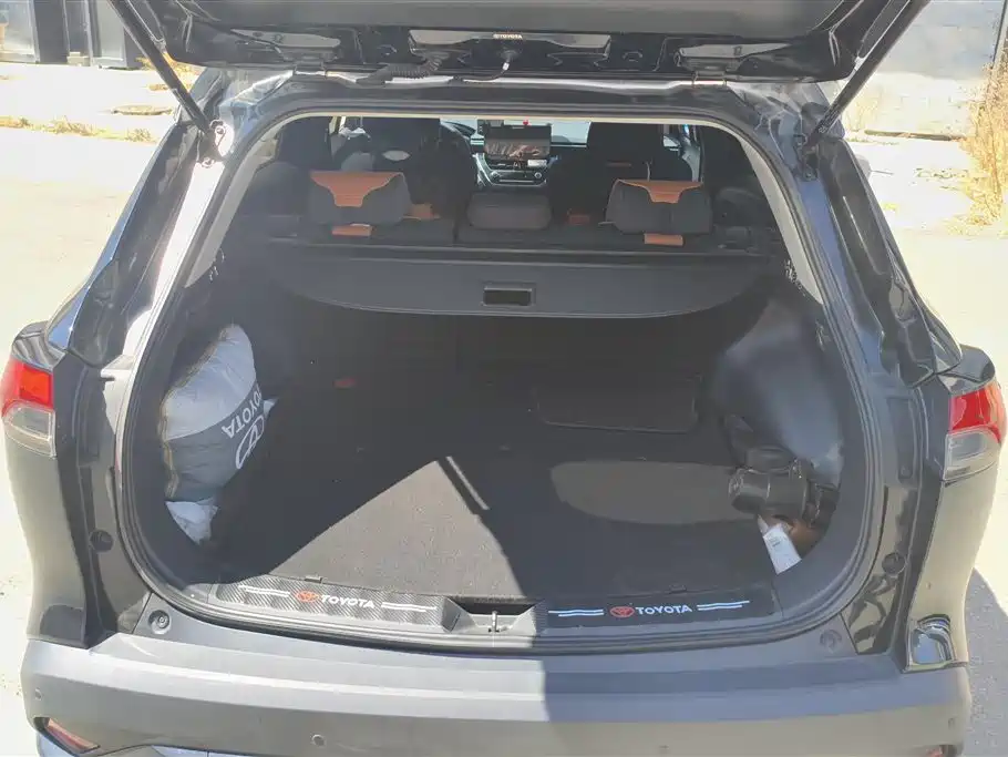 TOYOTA FENGLANDA