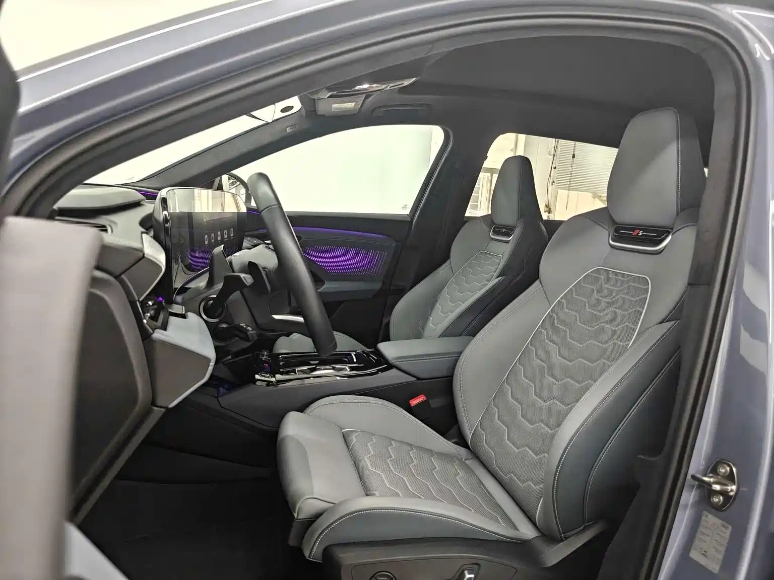 Фото 11 - Audi Q6L e-tron