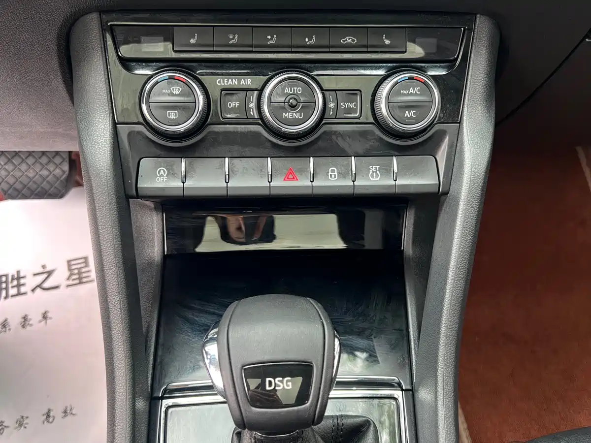 Škoda Kodiaq 2018 Facelift TSI330 7-seat 2WD Premium Luxury Edition фото 13