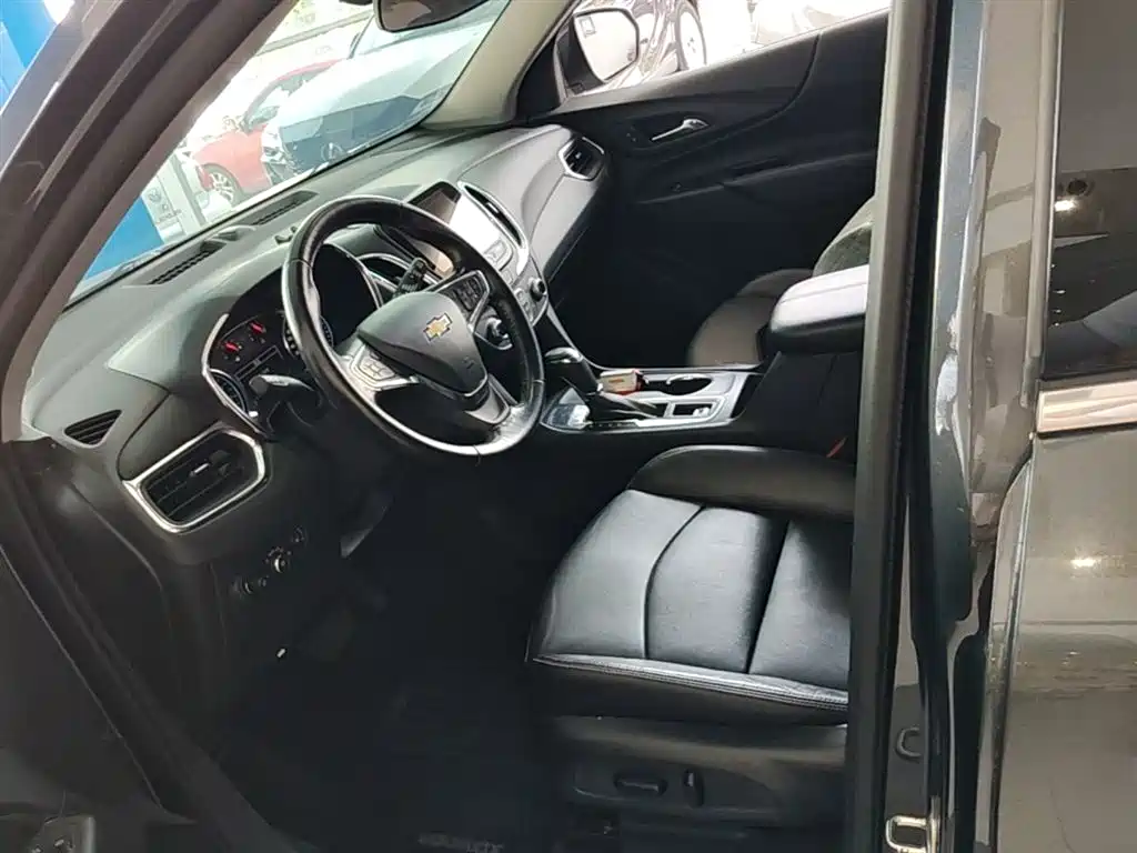 Chevrolet Equinox 2017 535T Automatic Realm Edition фото 22