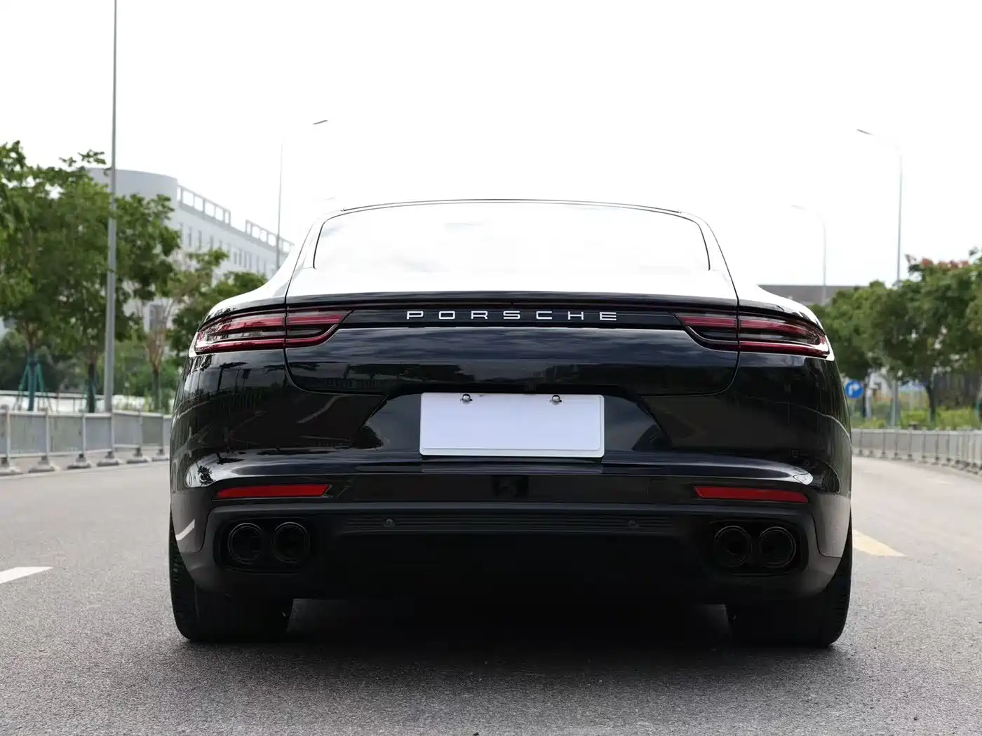 Porsche Panamera 2017 Panamera 3.0T фото 19