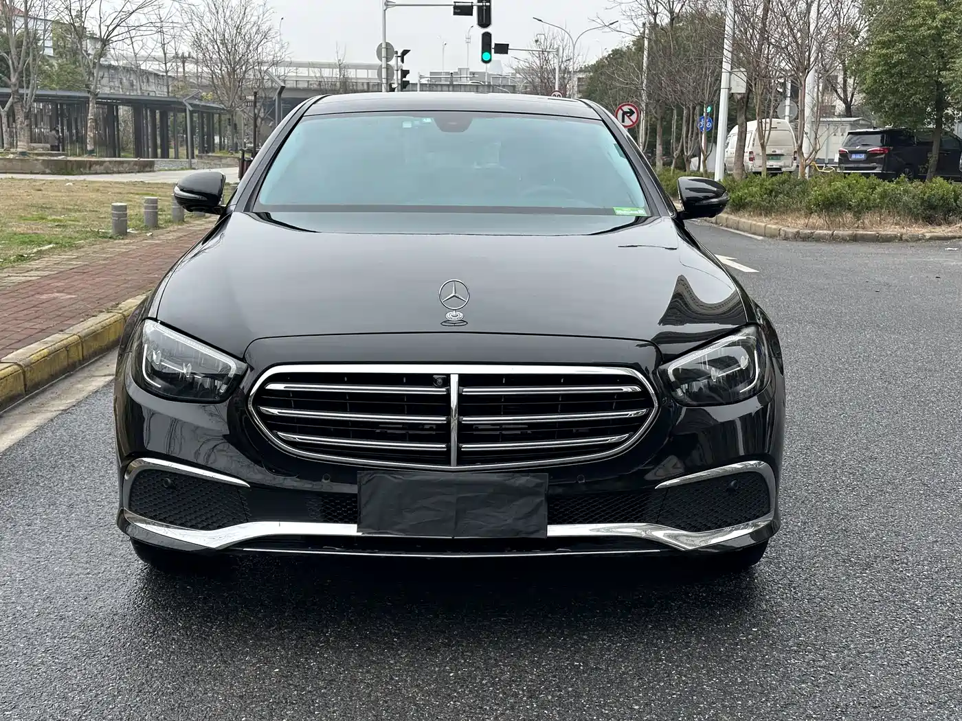  E CLASS