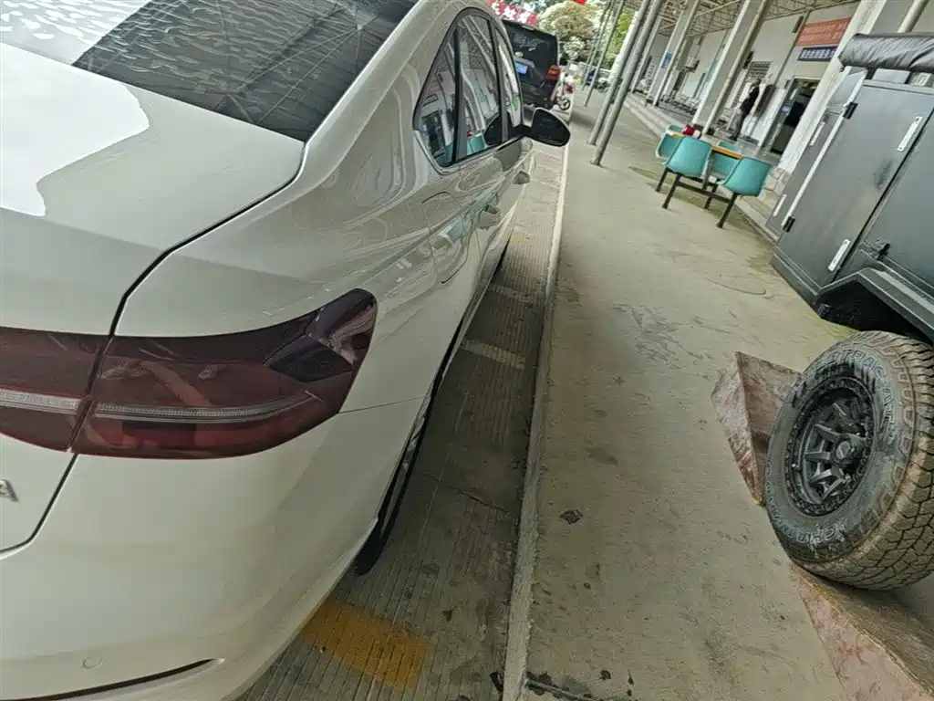 Volkswagen Lavida 2022 1.5L Auto Comfort Edition фото 8