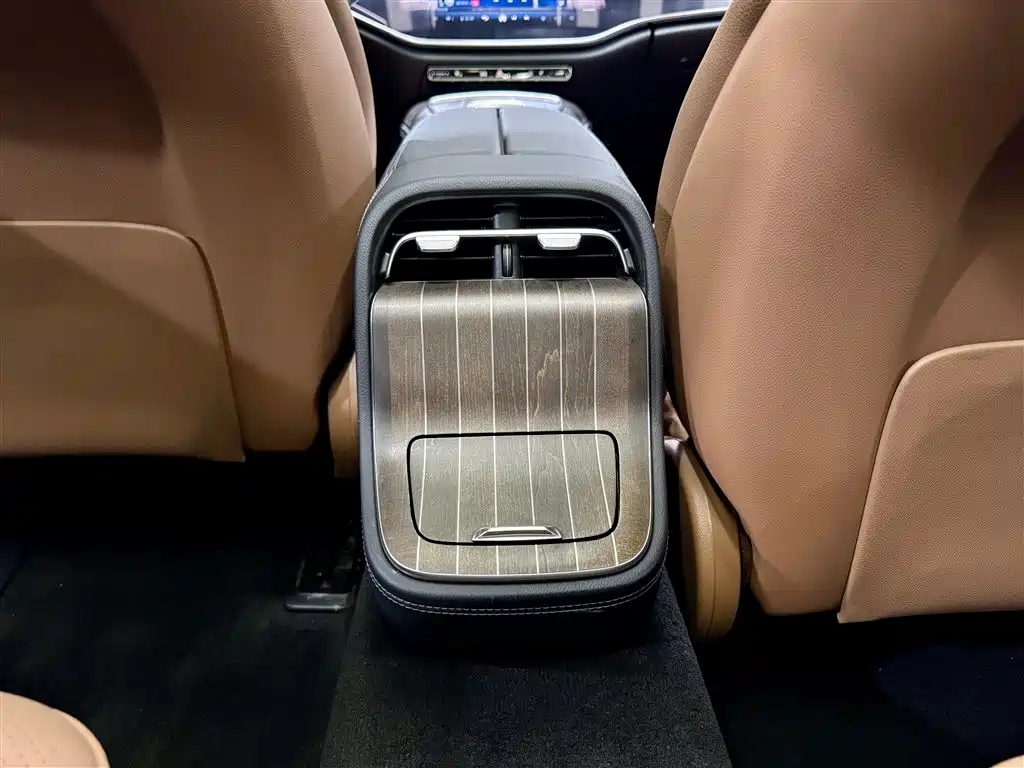 Mercedes-Benz E-Class 2024 Model E 300 L Luxury фото 23