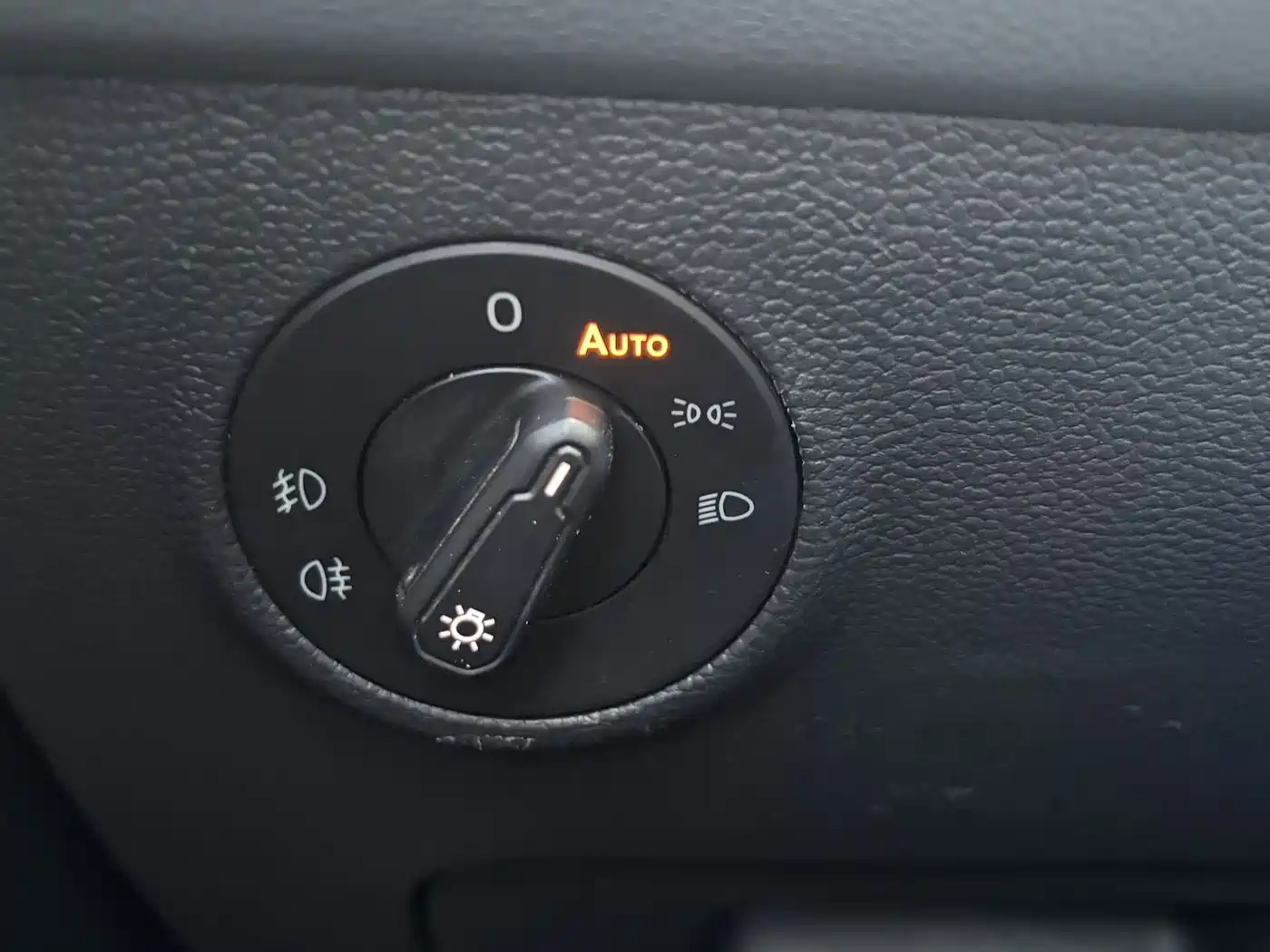 Volkswagen Tharu 2021 280TSI 2WD Luxury Plus фото 9