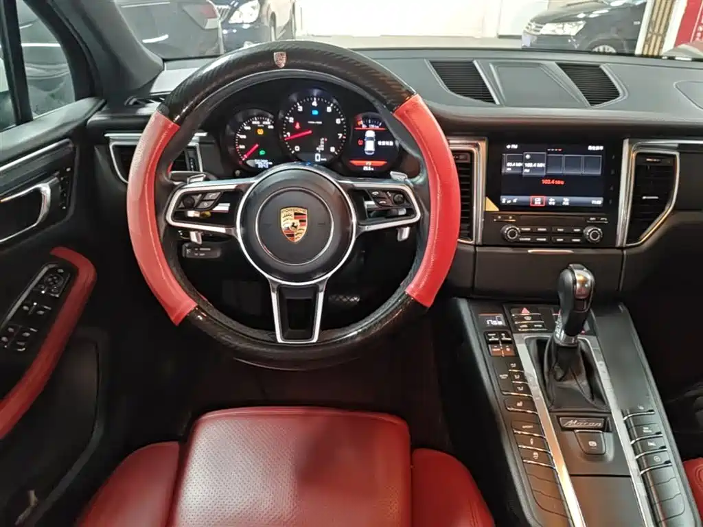Porsche Macan 2017 Macan 2.0T фото 11