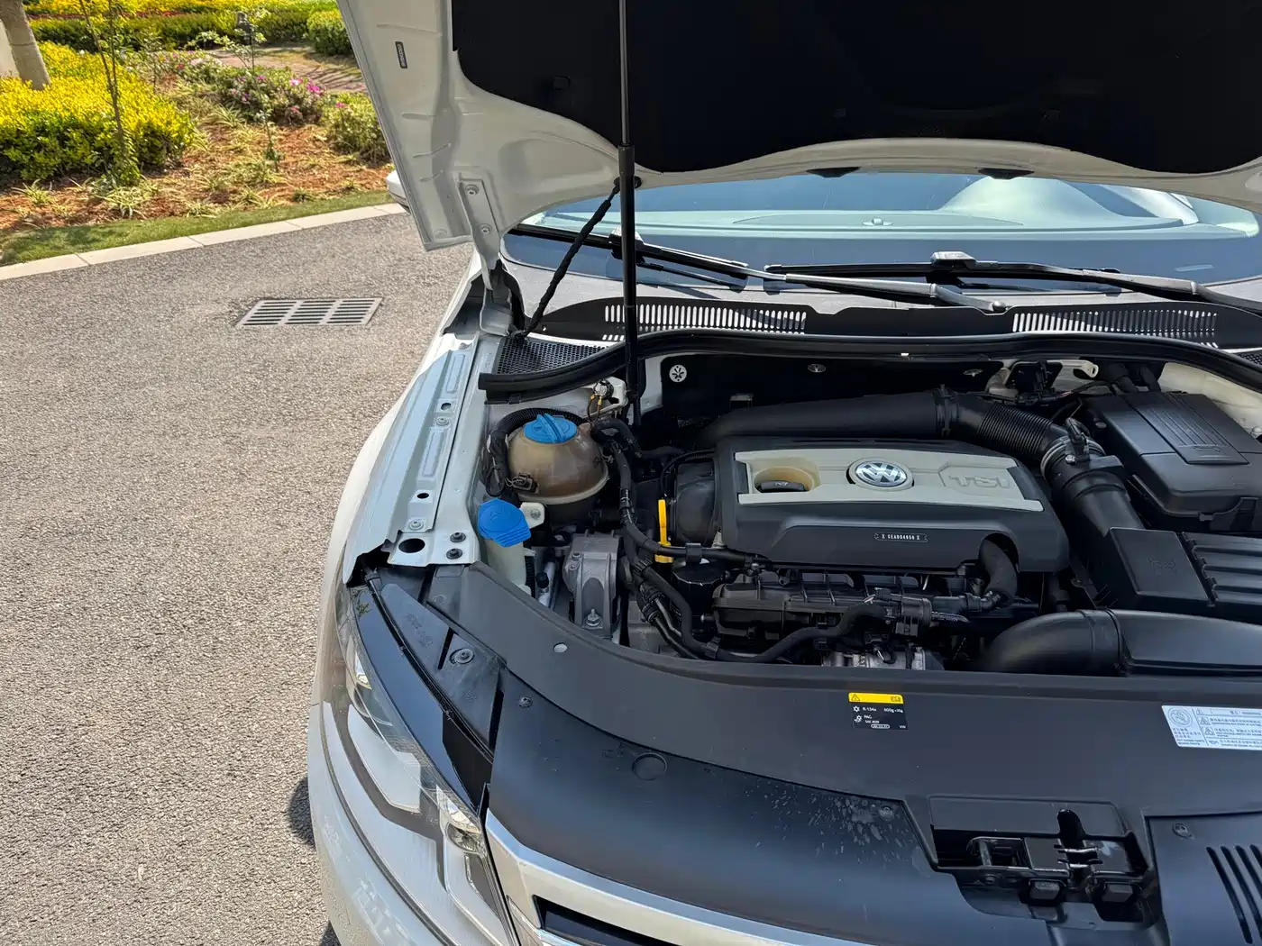 Volkswagen FAW-Volkswagen CC 2016 Model 1.8TSI Luxury фото 25