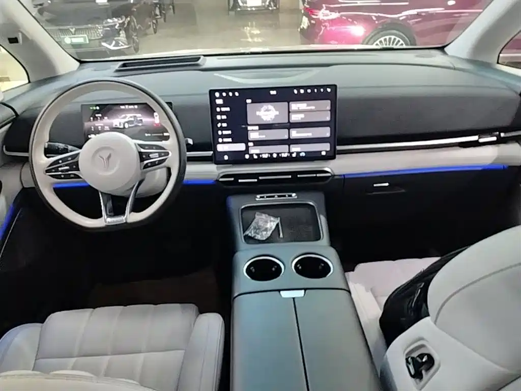 Voyah Auto Voyah Dreamer 2025 EV AWD Flagship Kunpeng Edition фото 10