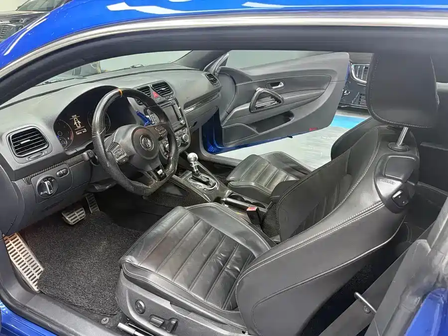 Volkswagen Scirocco 2011 2.0TSI R-Line фото 8