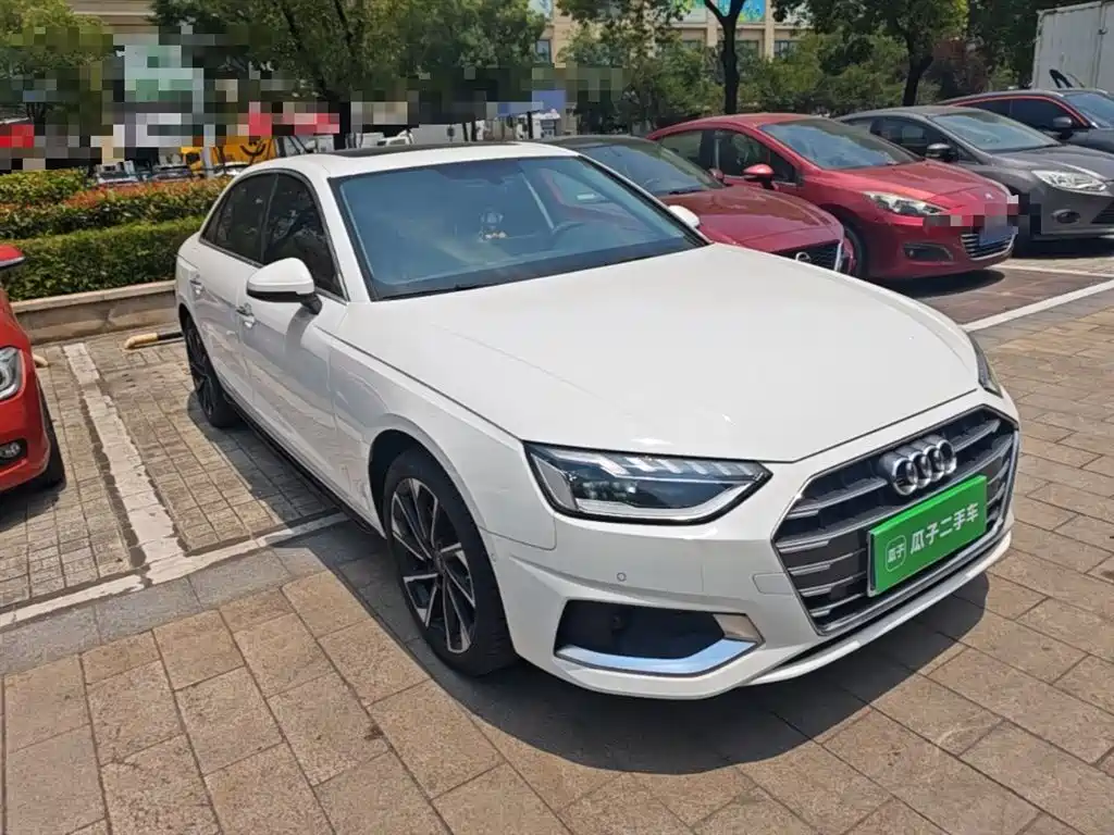 Audi A4L 2022 40 TFSI Luxury Elegance фото 4