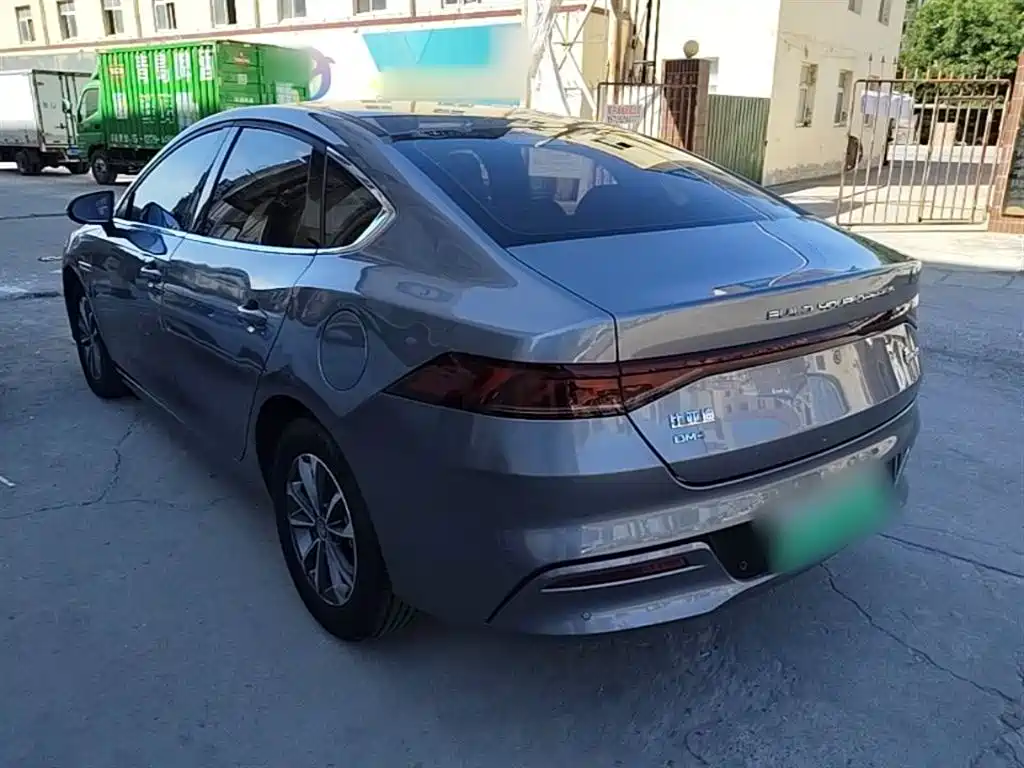 BYD Qin PLUS 2023 Champion Edition DM-i 55KM Leading фото 5
