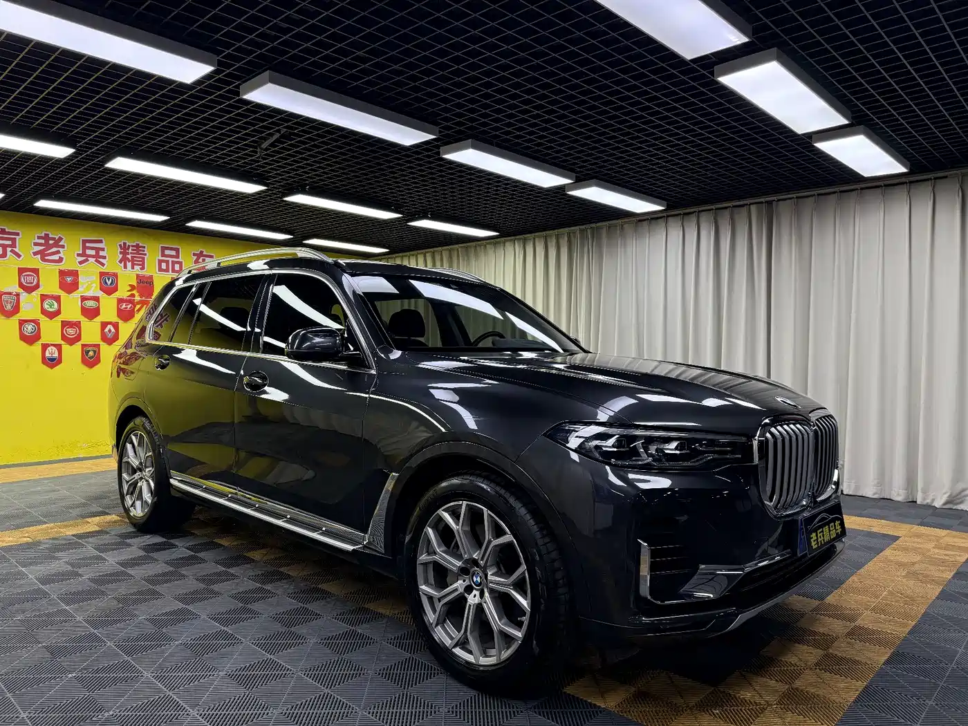 BMW X7 2019 xDrive40i Leading Luxury Package фото 3