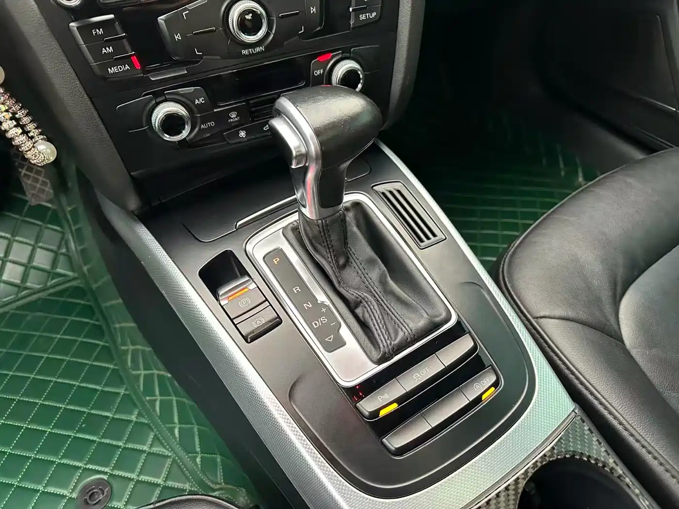 Audi A4L 2015 35 TFSI Auto Standard фото 9