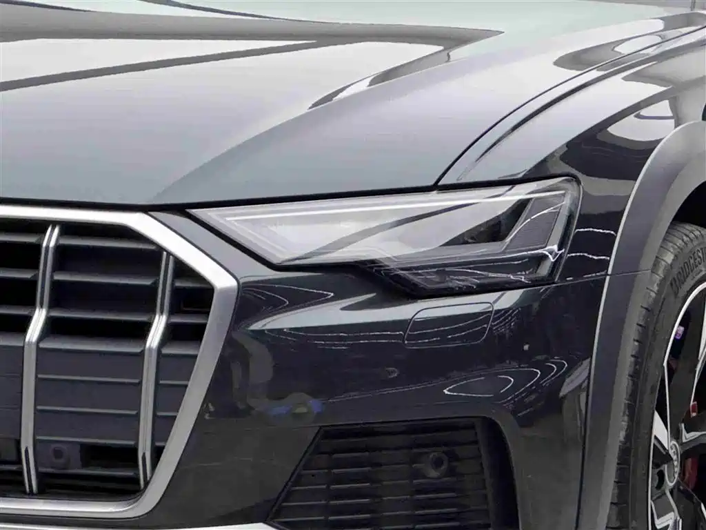 Audi A6 (Import) 2023 Model allroad quattro 55 TFSI Premium Off-road Version фото 3
