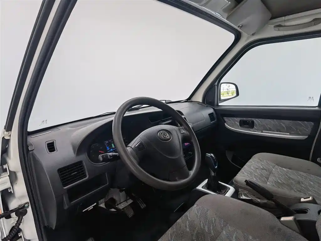 Dongfeng Ruitaite EM10