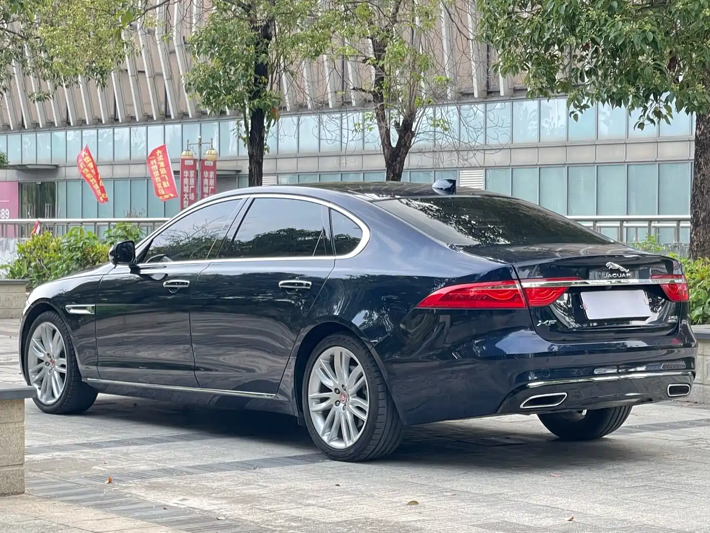 Jaguar XFL 2020 XFL 2.0T P250 4WD Premium Edition фото 5