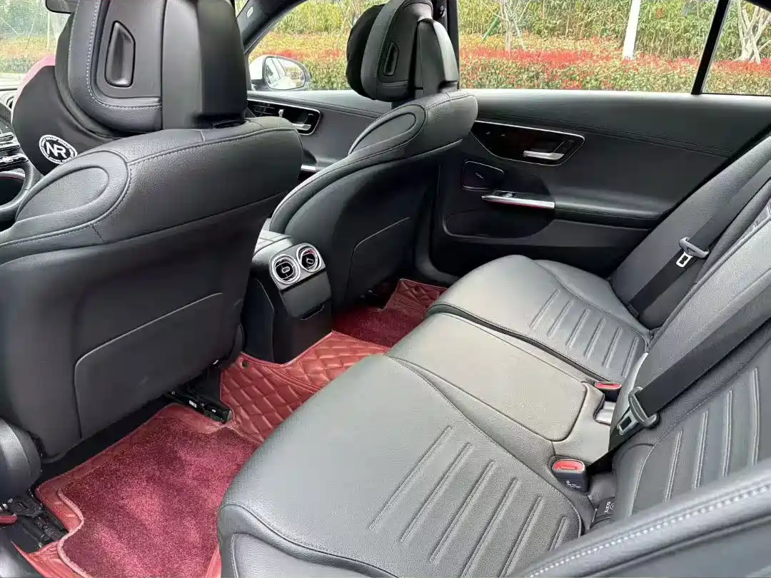 Mercedes-Benz C-Class 2024 Facelift III C 260 L Sport фото 4