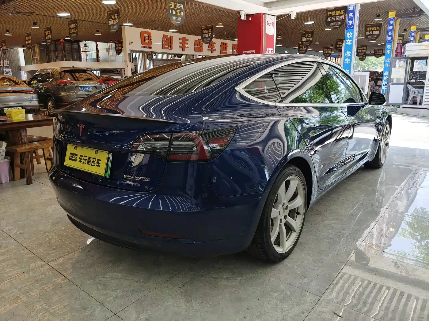 TESLA MODEL 3 (IMPORTED)