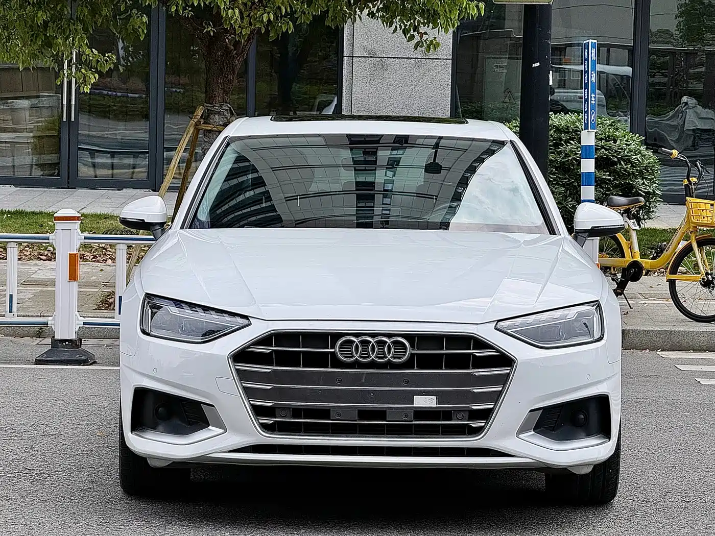 Audi A4L 2022 40 TFSI Luxury Elegance фото 2