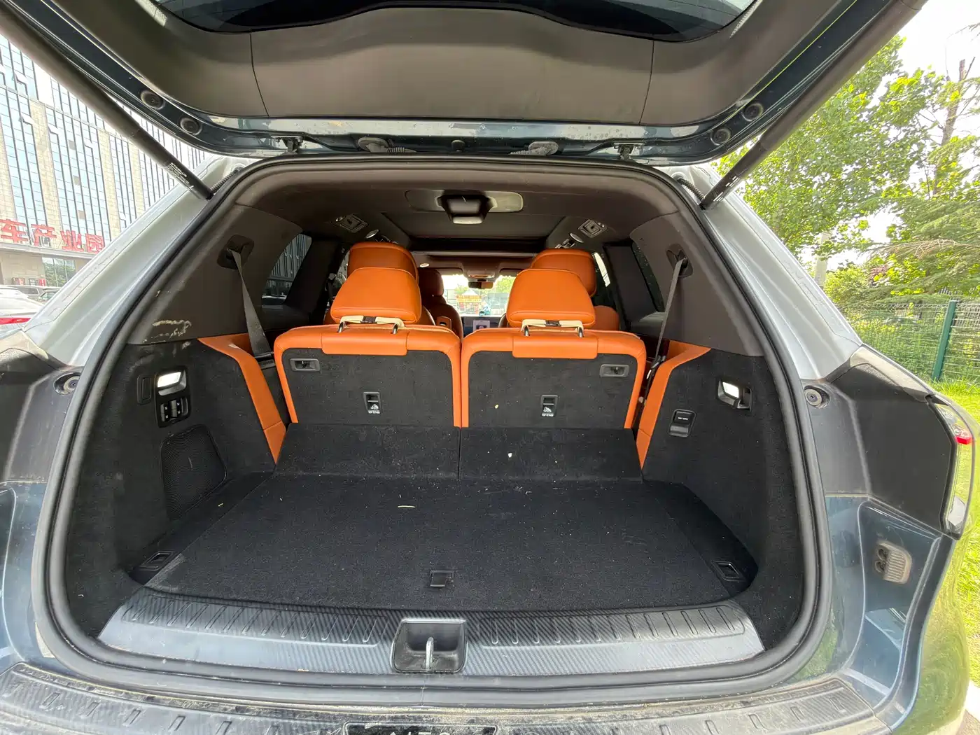 AITO Wenjie AITO M9 2024 Extended Range Ultra 42kWh 6-Seater фото 14