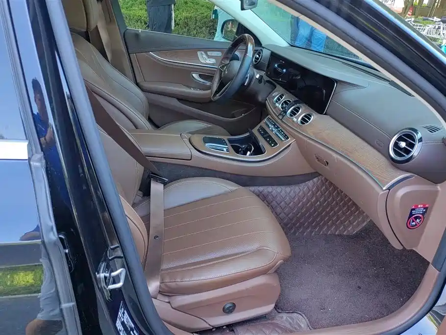 Mercedes-Benz E-Class 2021 E 300 L Fashion фото 8