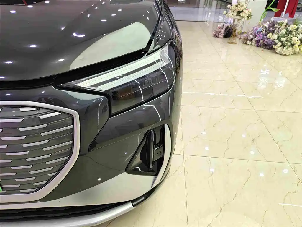 Audi Q4 e-tron 2022 2022 50 e-tron quattro Innovation Edition