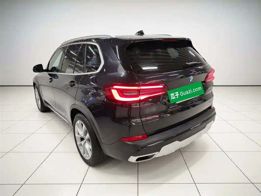 BMW X5 (Import) 2020 xDrive30i X Design Package фото 5