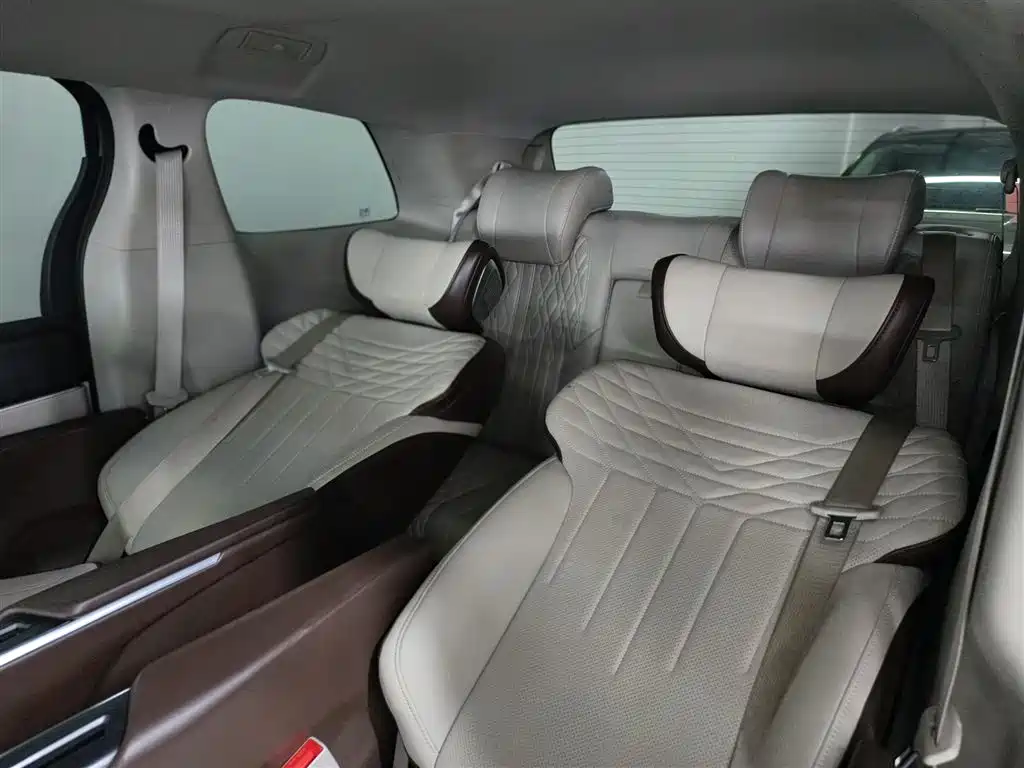 Buick GL8 2021 Land Business Class 652T Luxury фото 10