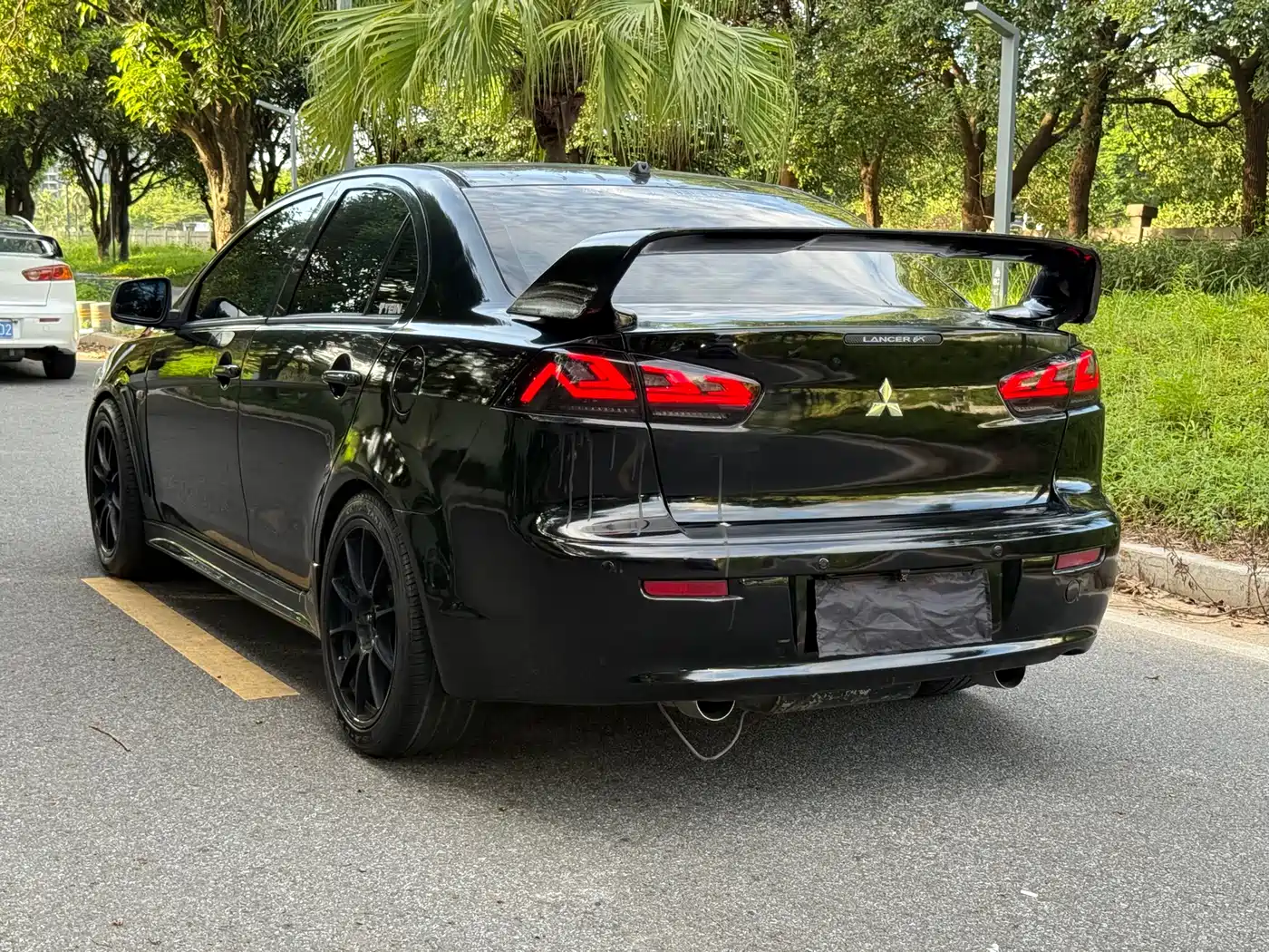 Mitsubishi Lancer EX 2014 Racing Edition 1.8L Manual Comfort фото 4