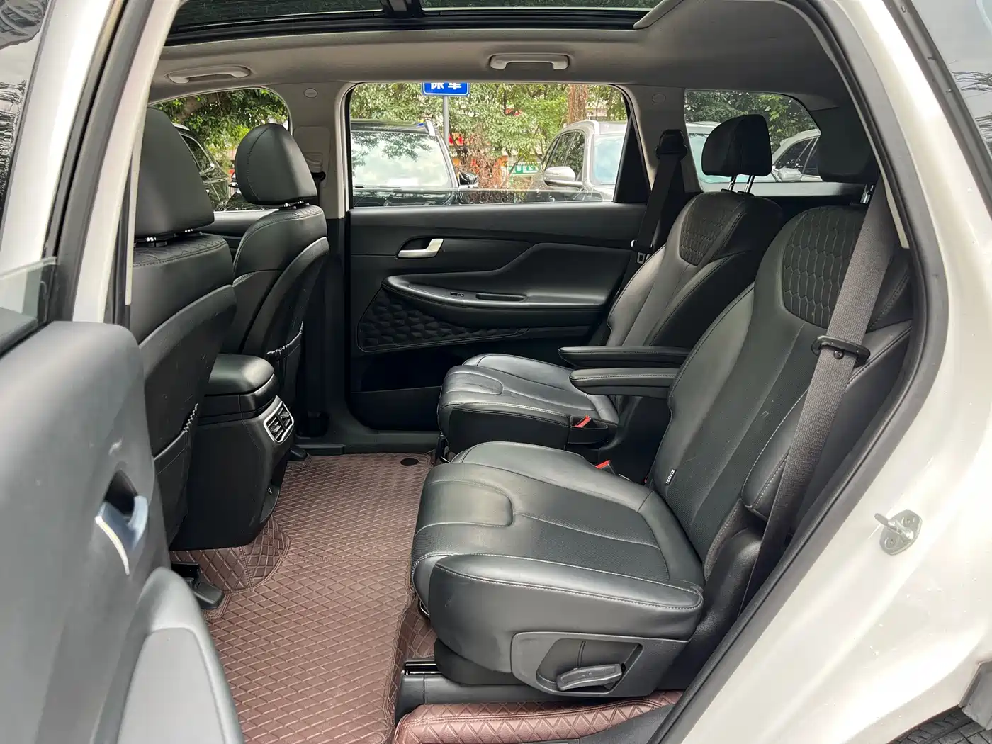 Hyundai Santa Fe 2023 2023 Traveller 380T GDi Auto 2WD GLX Elite Edition