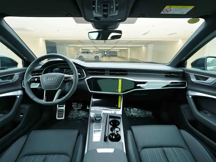 Audi A6L 2026 2026 Model Year 45 TFSI quattro Premium Dynamic