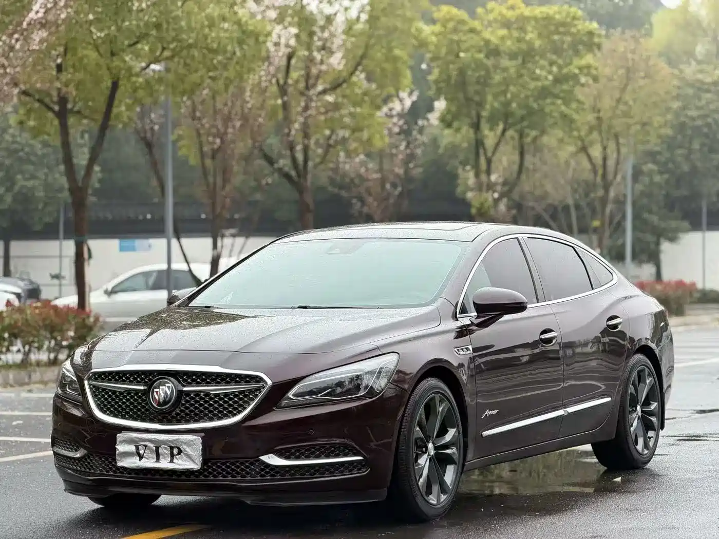 Buick LaCrosse 2018 28T Avenir Aivia фото 2