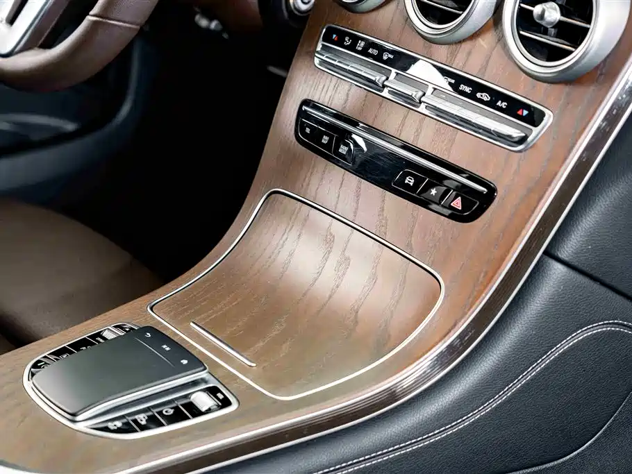 Mercedes-Benz GLC 2020 Facelift GLC 260 L 4MATIC Luxury фото 18