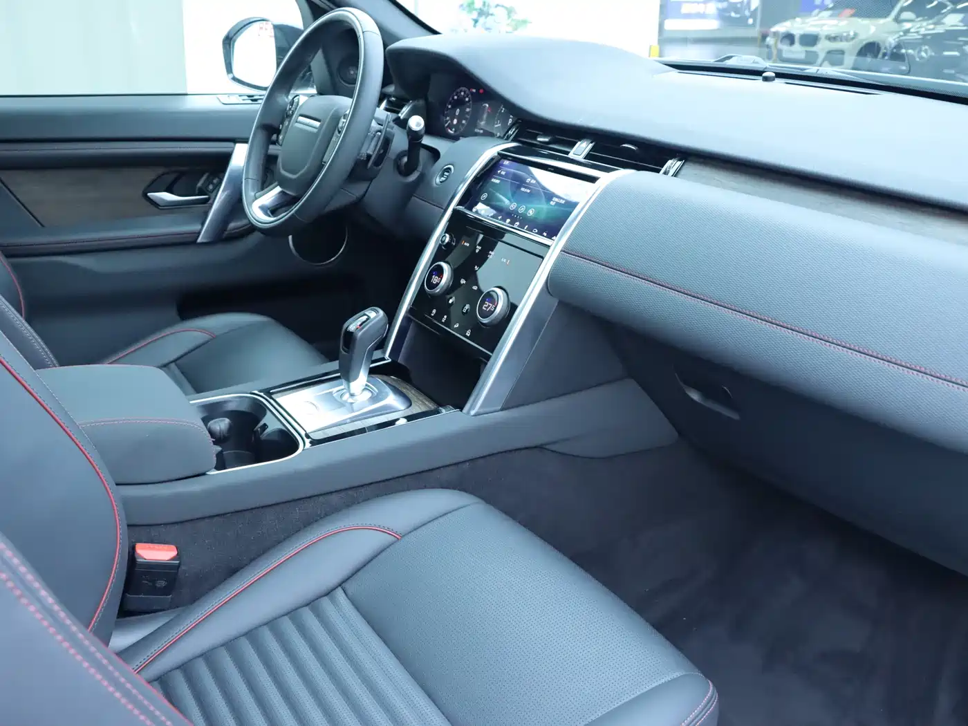 LAND ROVER DISCOVER SPORTS