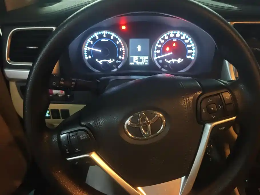 Toyota Highlander 2018 2.0T 4WD Elite 7-seater (China V) фото 15