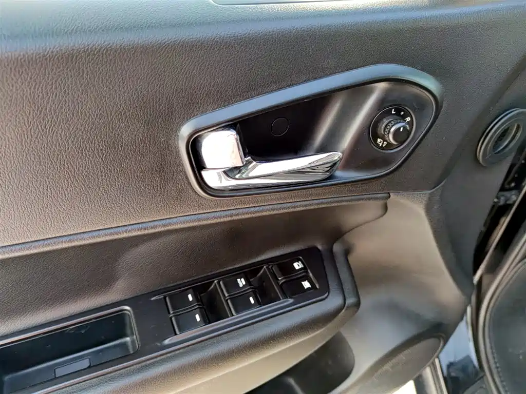 GAC Trumpchi Trumpchi GS5 2012 2.0L Automatic 2WD Anniversary Edition фото 15