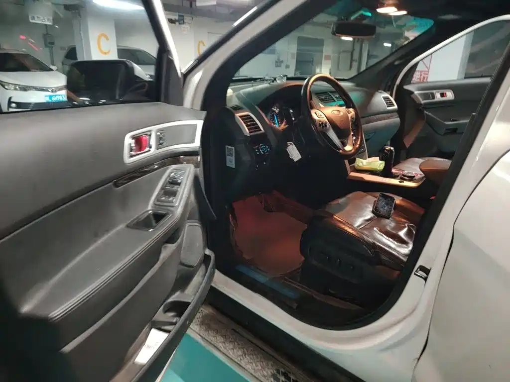 Ford Explorer (Import) 2015 2013 3.5L Premium Edition