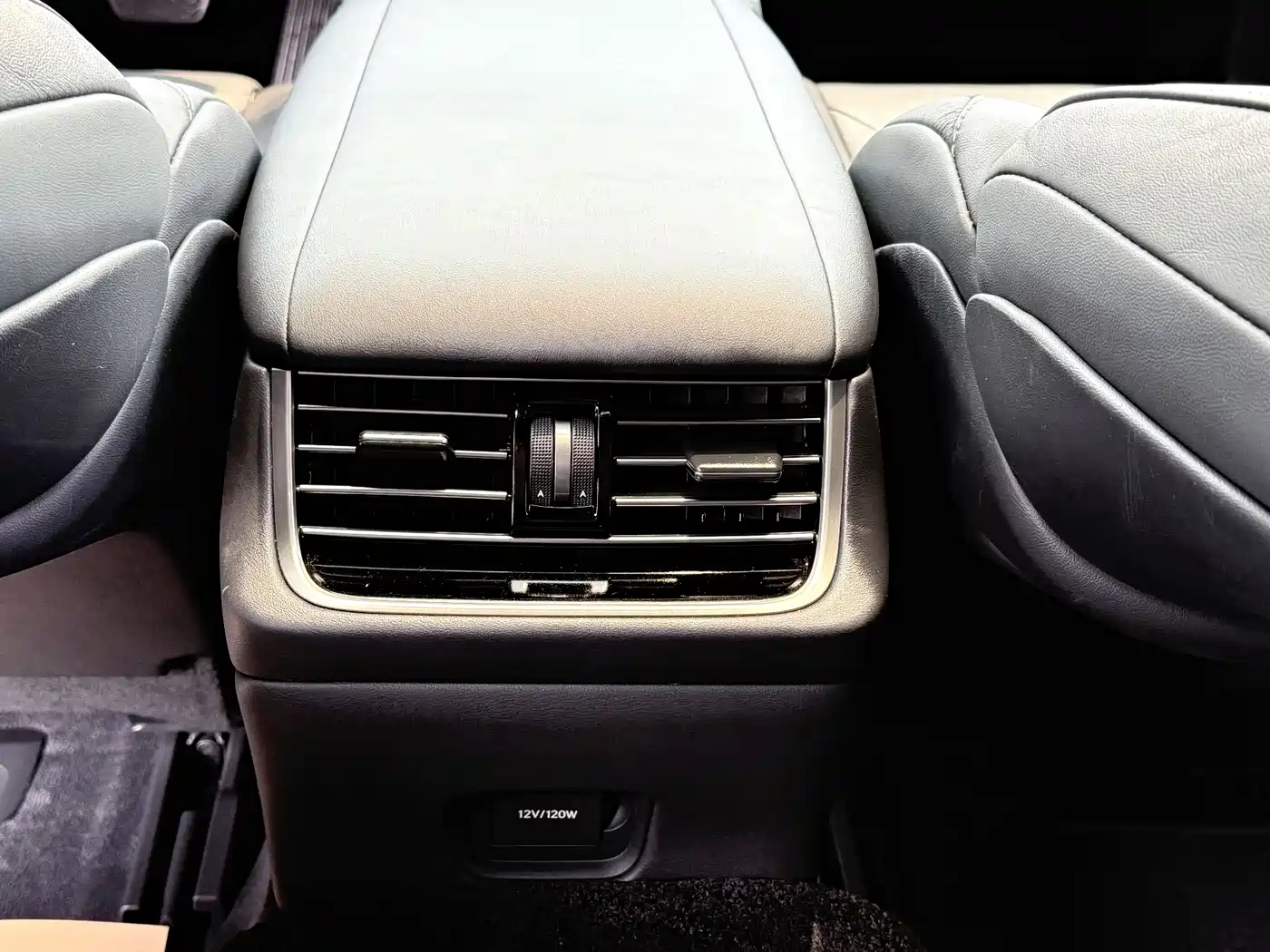 Lexus LS 2021 500h Excellence Edition фото 15