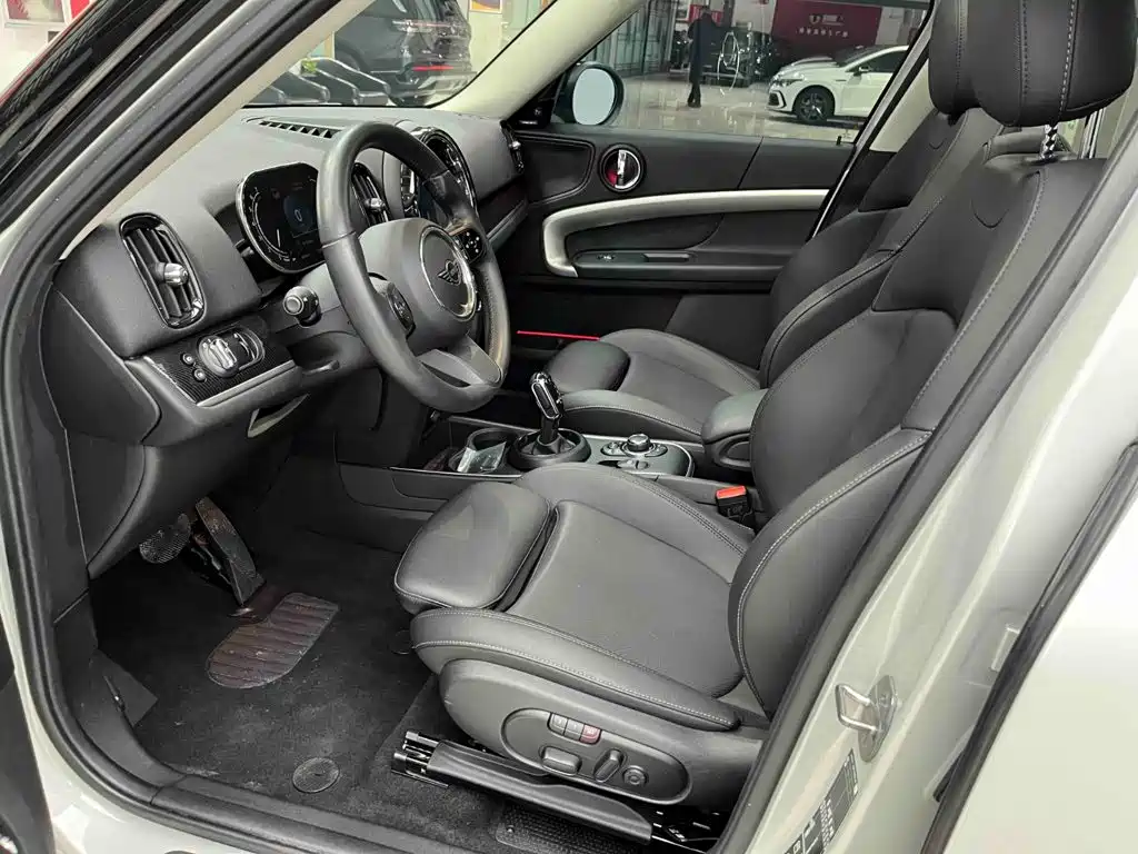 MINI COUNTRYMAN 2022 2023 1.5T COOPER ALL4 Connoisseur