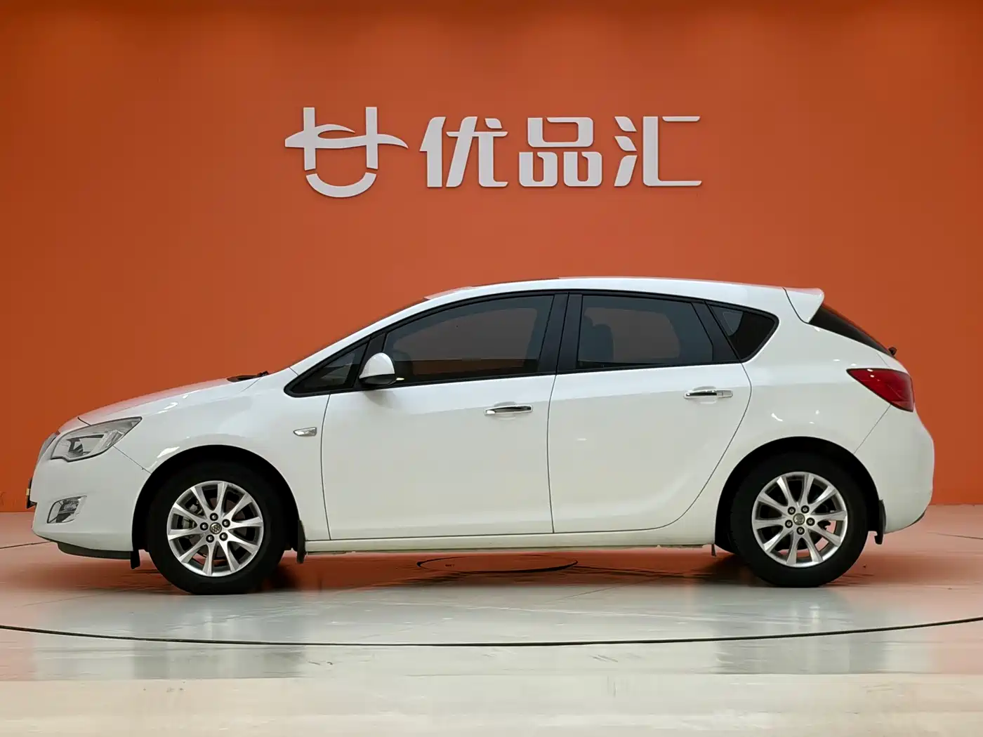 Buick Excelle 2014 XT 1.6L Automatic Fashion фото 8