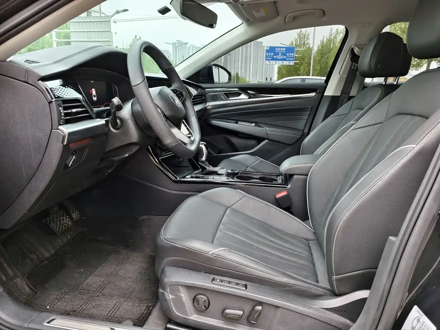 Volkswagen Passat 2024 380TSI Starlight Luxury Edition фото 5