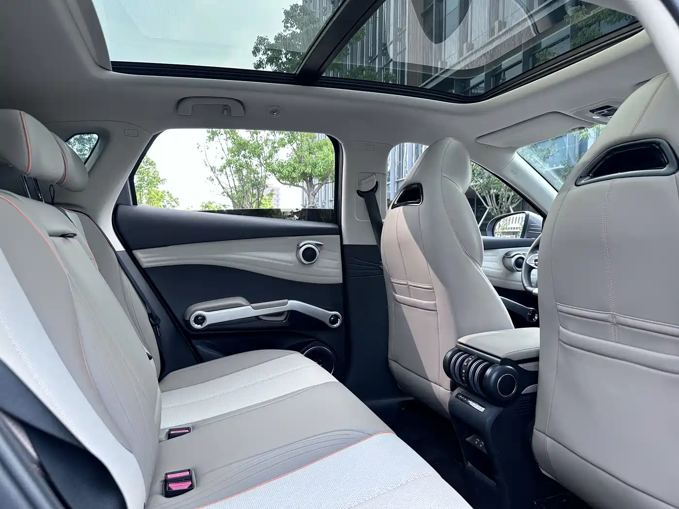 BYD Yuan PLUS 2024 Glory Edition 510KM Leading фото 8