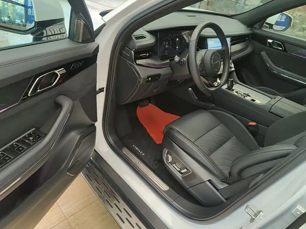 Lynk & Co 09 2024 2021 2.0T Halo 6-Seater